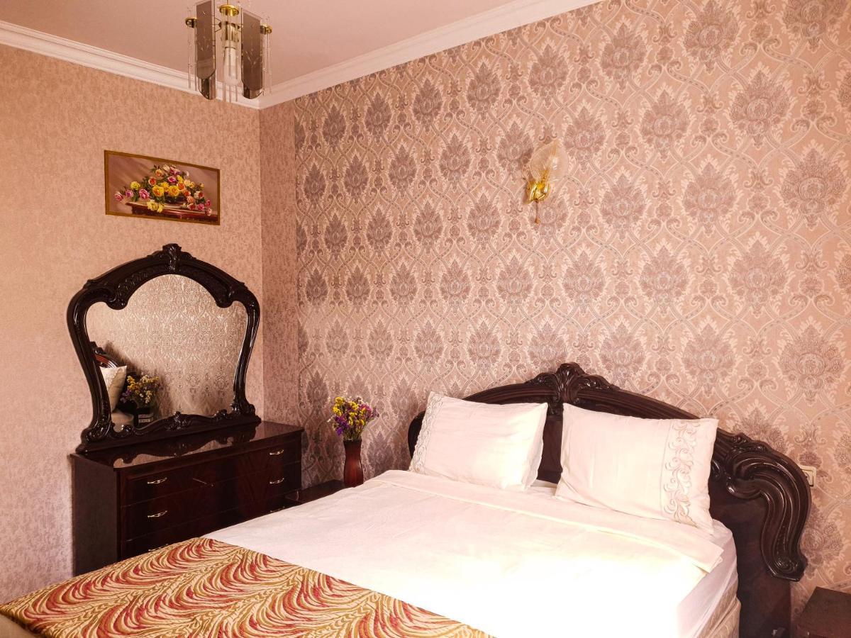 Your Getaway Home Yerevan Bagian luar foto