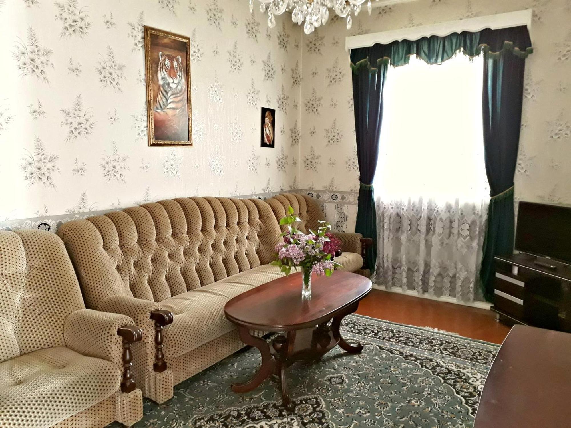 Your Getaway Home Yerevan Bagian luar foto